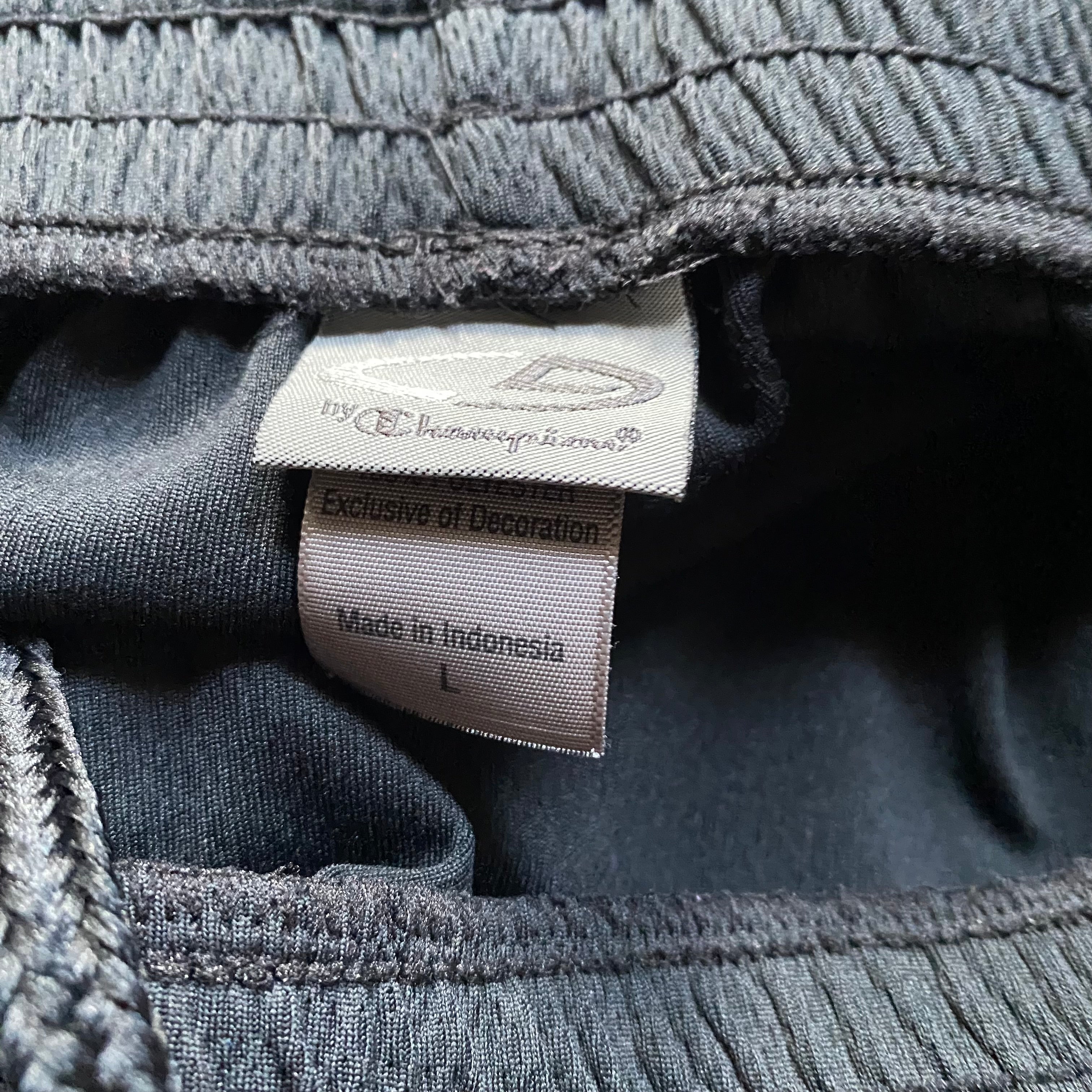 (L) Champion y2k black and white striped capri jogger pants