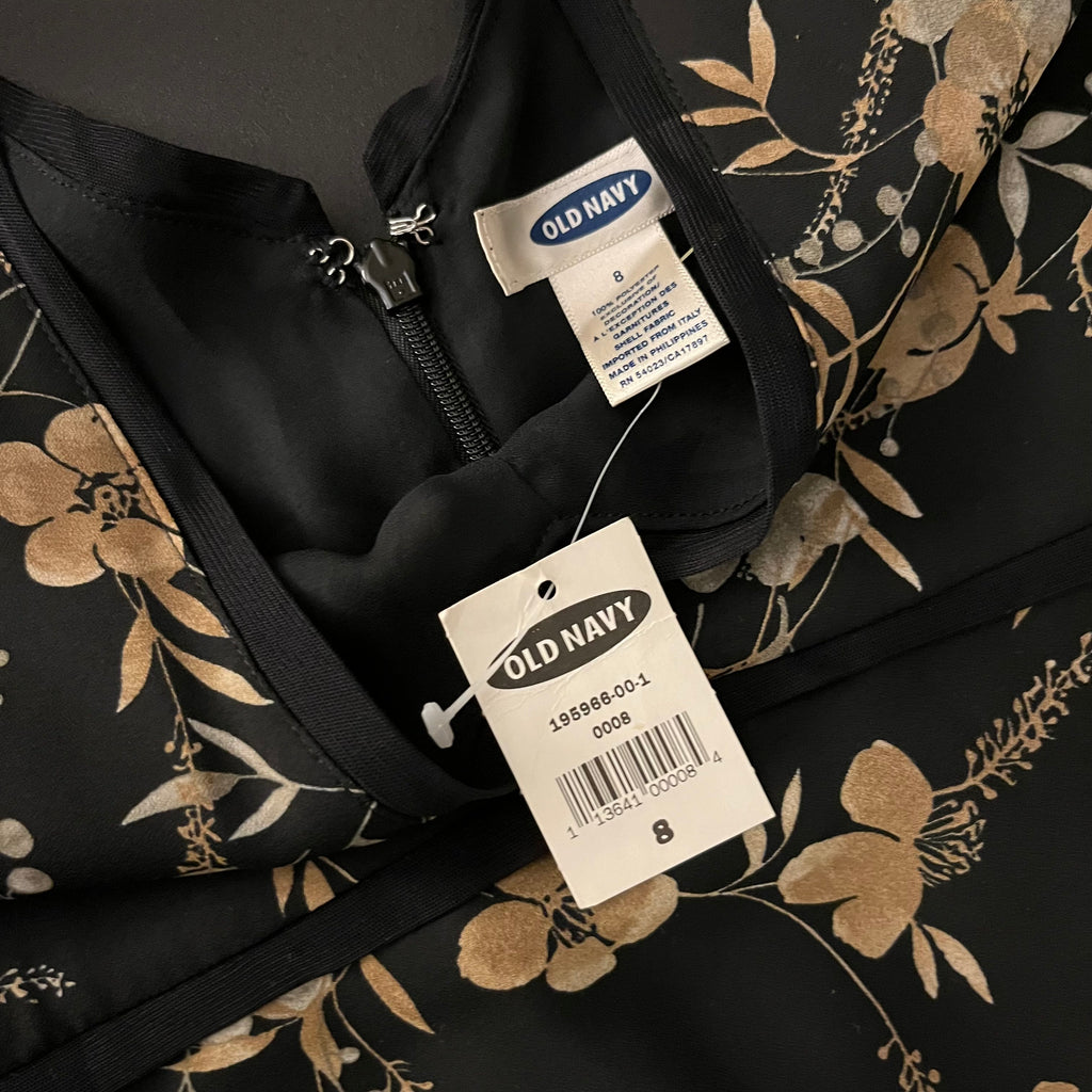 (8/M) NWT Old Navy black and tan floral maxi dress