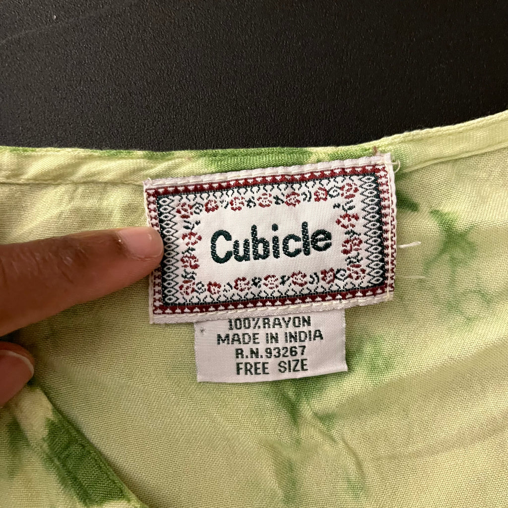(One Size) Earthy green tie dye embroidered maxi dress