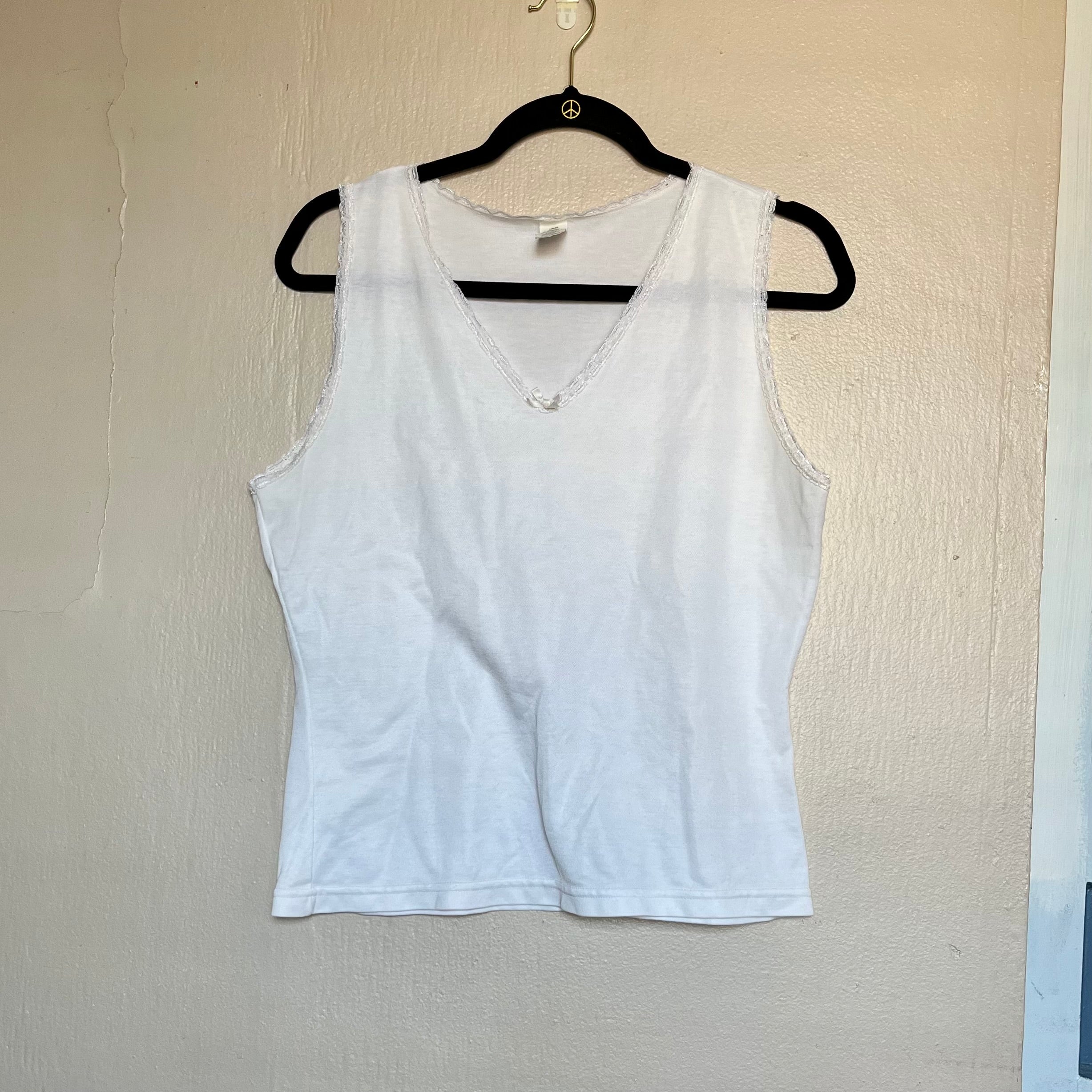 (L) White lace trim babydoll tank top