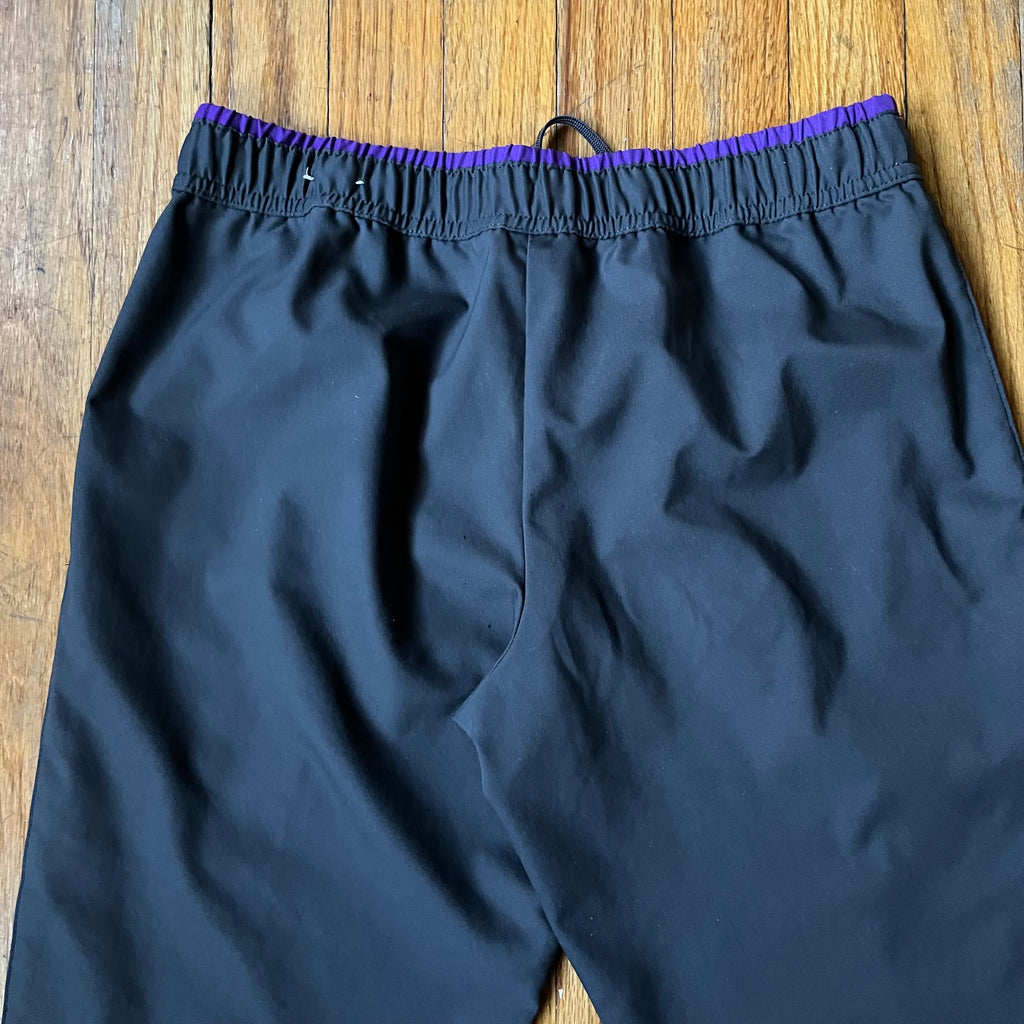 (Petite S) 2000s purple and black yoga capri pants