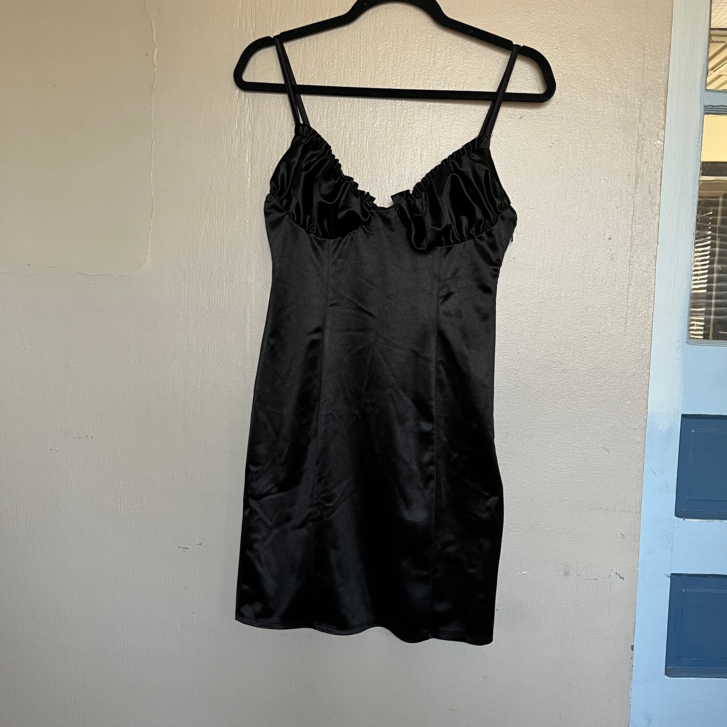 (6/S) Topshop black babydoll mini dress with ruffle detail