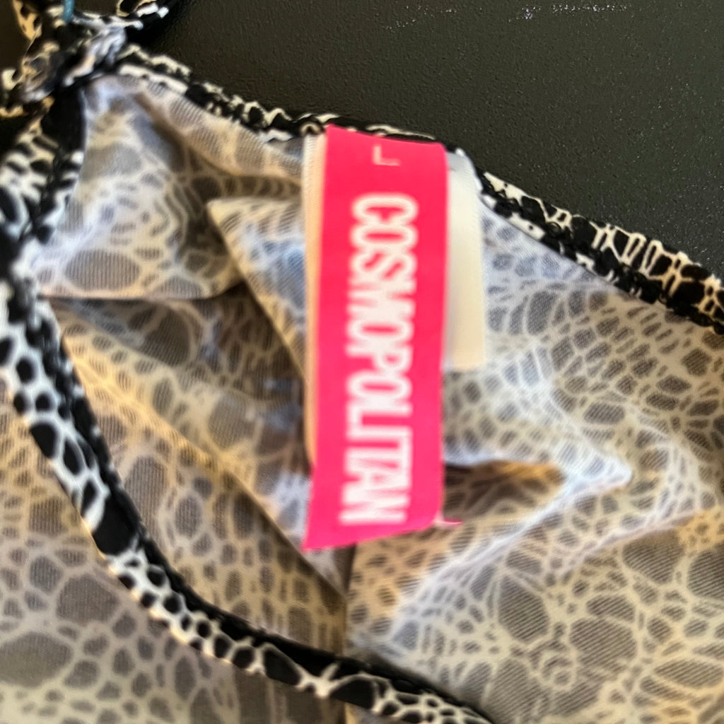 (L) 2000s patterned slip with blue lace trim