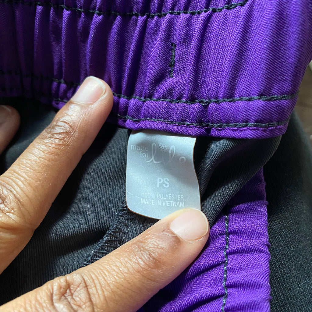 (Petite S) 2000s purple and black yoga capri pants