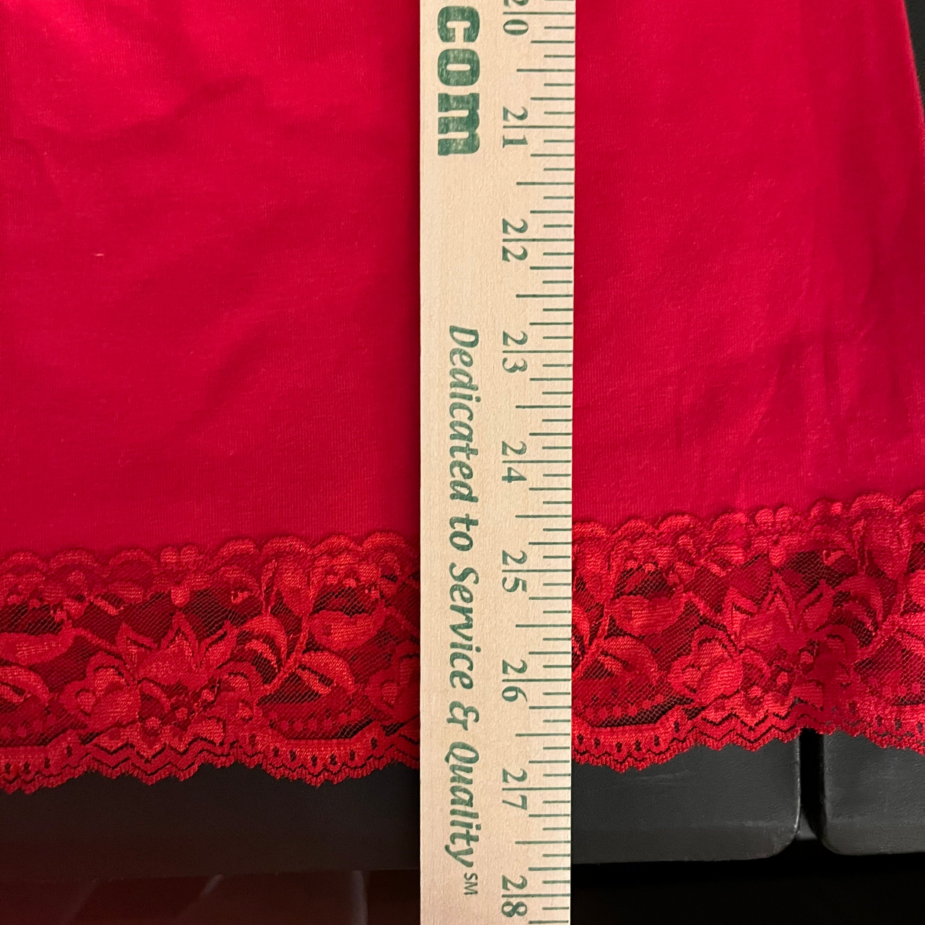 (M) 2000s red lace trim cami tank top