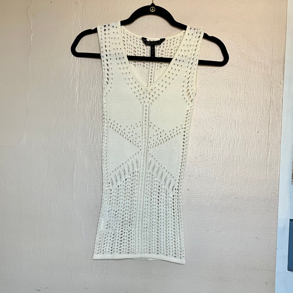 (XS) BCBG indie sleeze white crochet tank top