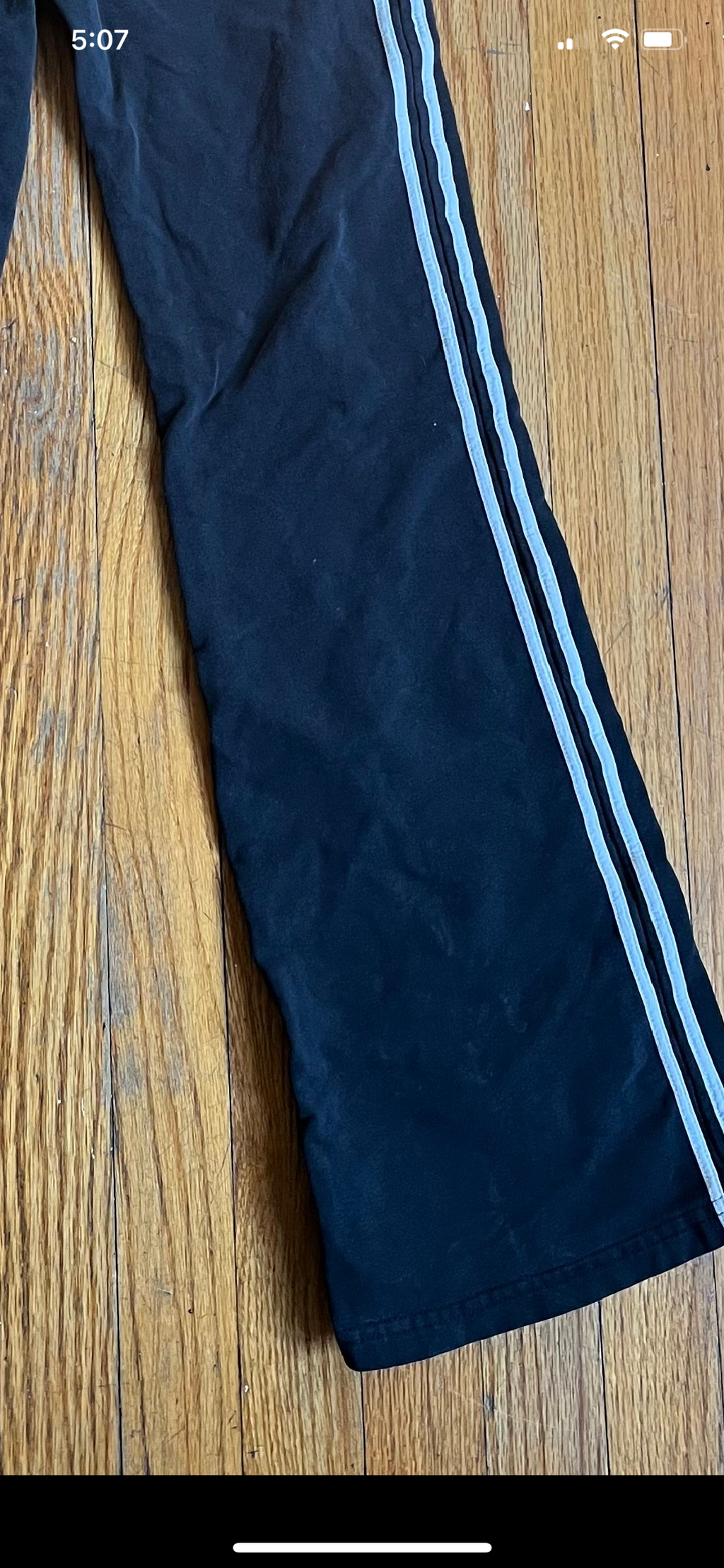 (M) 2000s black and white low rise flare jogger pants